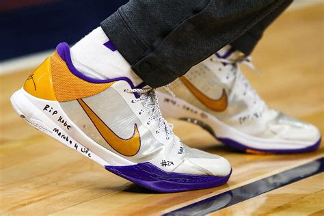 what shoes did Kobe wear